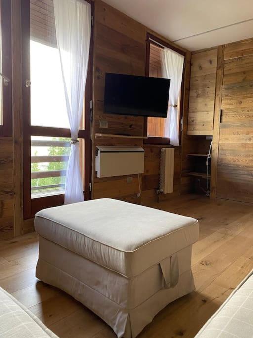 Incantevole Appartamento Stile Chalet Breuil Cervinia Exterior photo